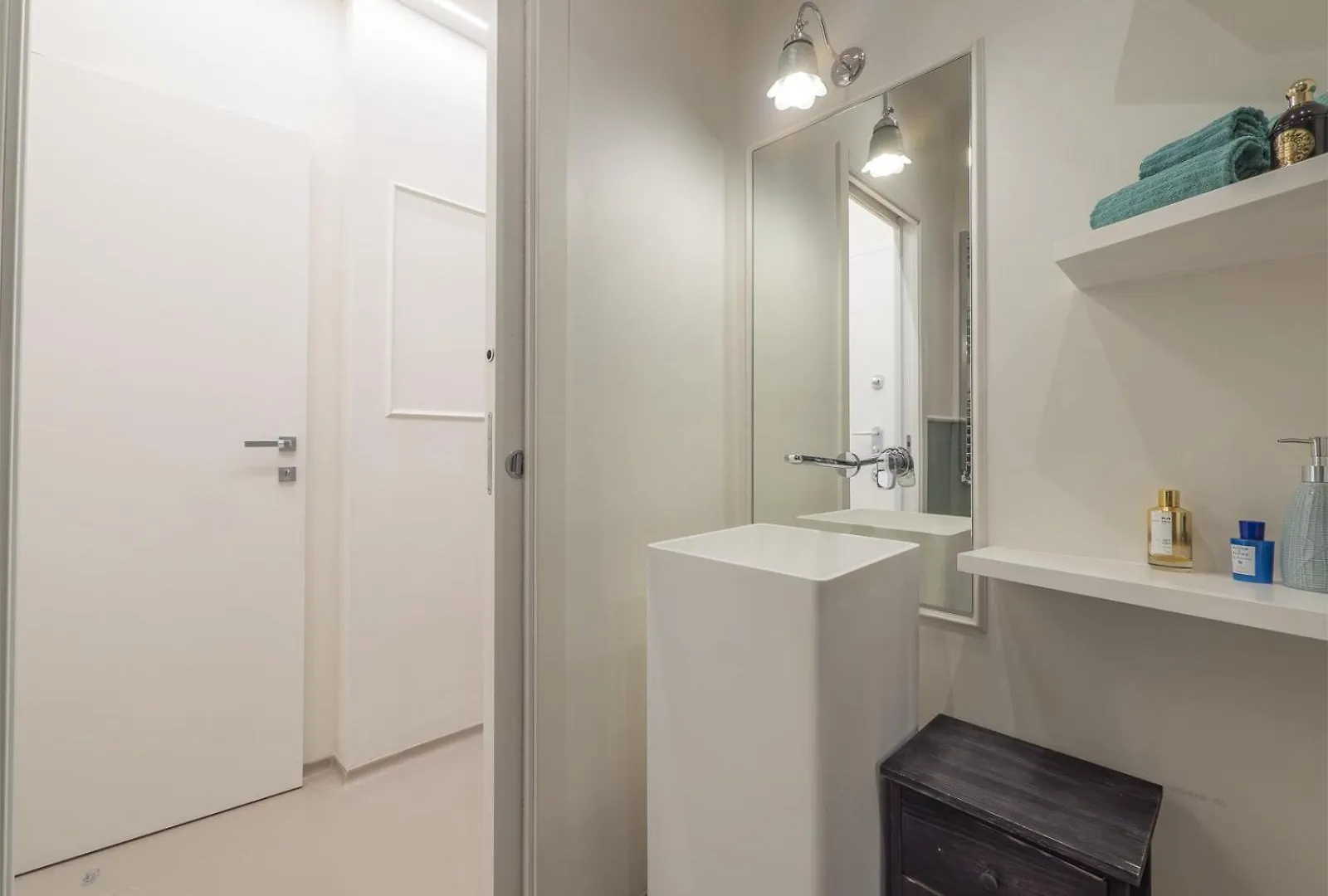 Modern & Cozy Suite In Garibaldi - Brera Area By Rentopolis Milan Apartment
